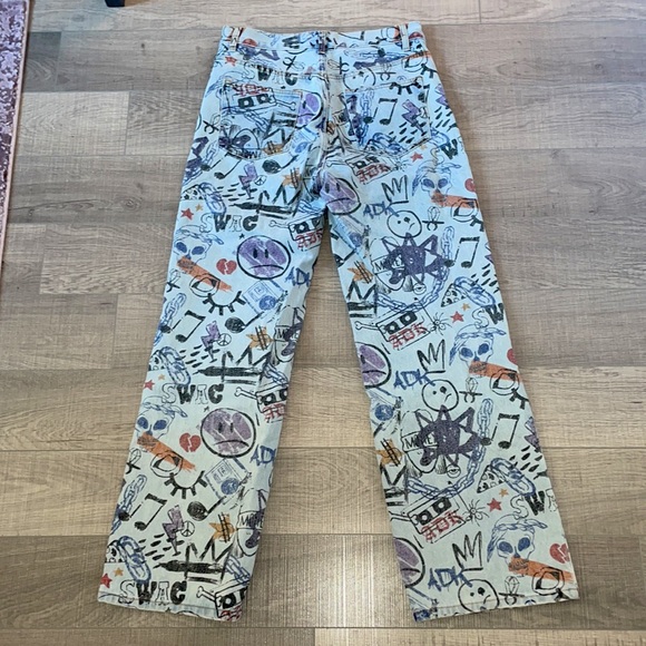 Grungy Patterned Jeans - Picture 2 of 2